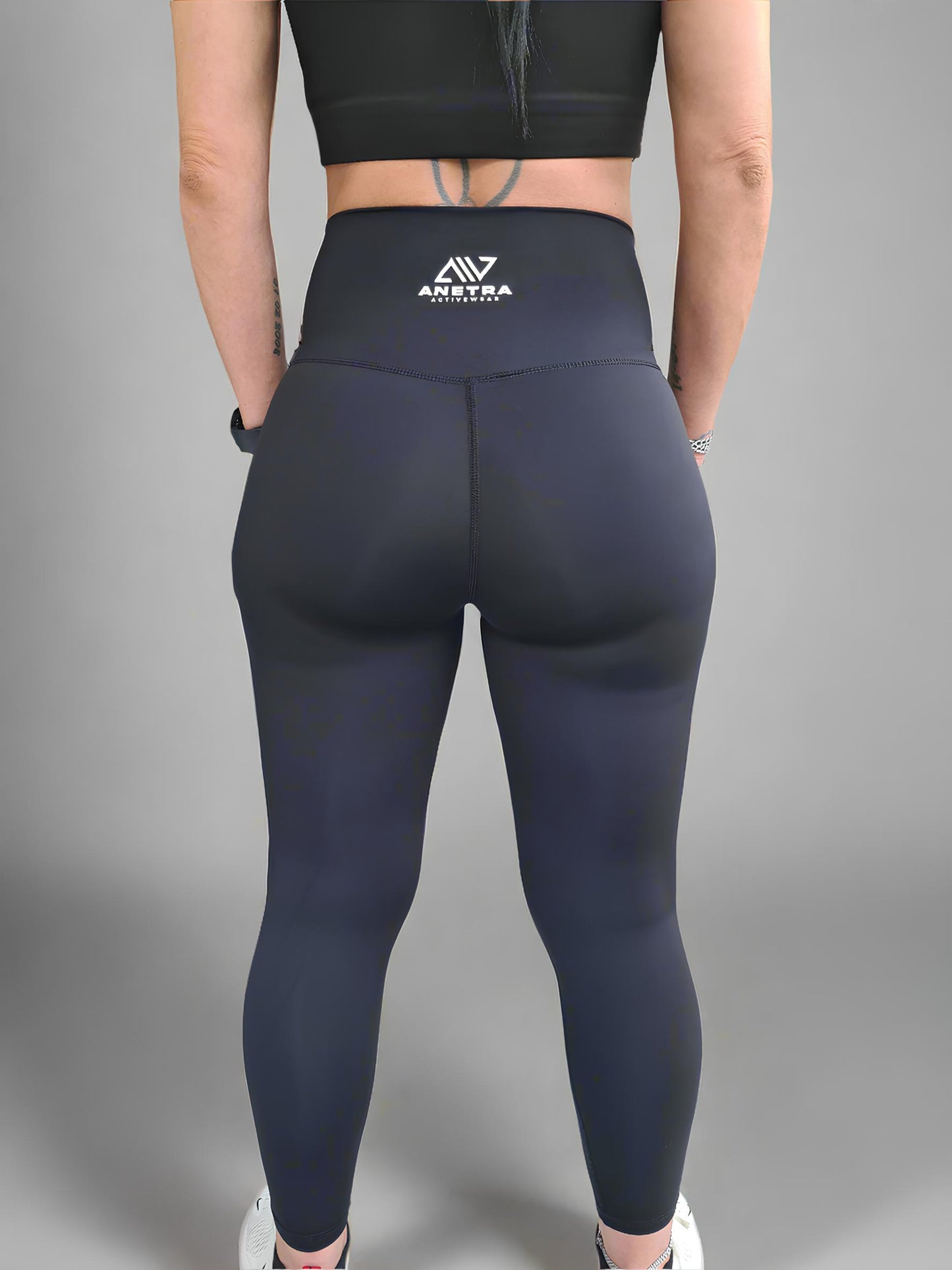KOMMER SNART Pre order AURA Seamless Tights Svart
